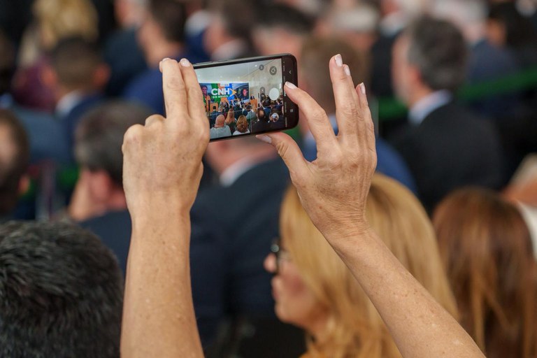 Outra mudança importante é a possibilidade de treinamento com instrutores independentes autorizados. Em alguns casos, o candidato também pode utilizar o próprio veículo durante o aprendizado.