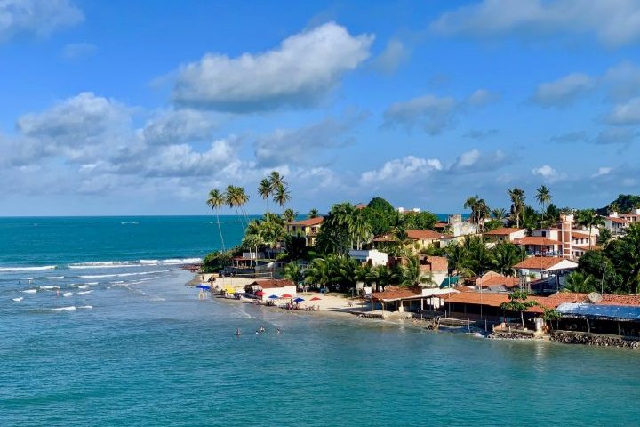 Trata-se de pequenos vilarejos e localidades tranquilas, com ritmo de vida mais calmo e paisagens igualmente belas, perfeitos para quem deseja descansar sem deixar de vivenciar experiências genuínas e próximas da cultura local.