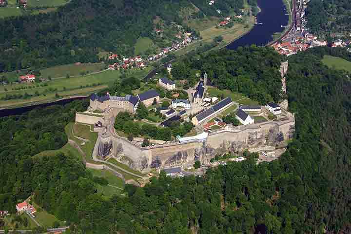 A Fortaleza de Königstein, conhecida como 