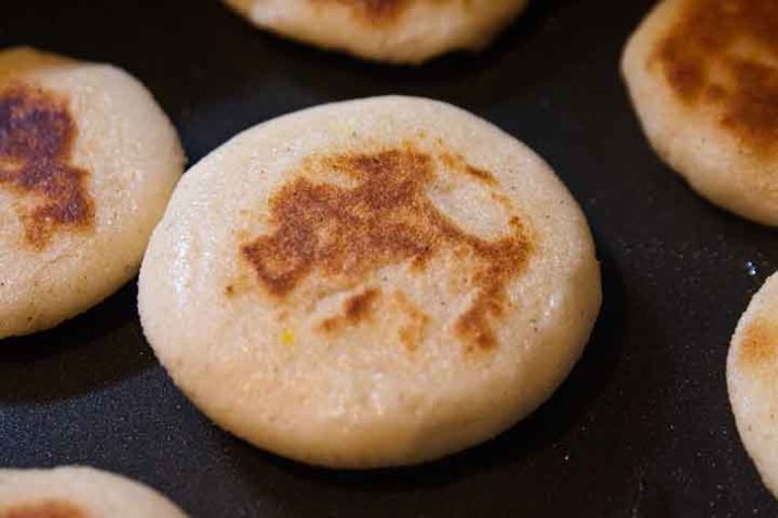 Arepa, prato da culinária de Colômbia e Venezuela