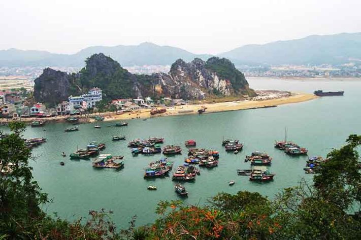 Baía Bai Tu Long, Vietnã - Reprodução do Flickr Northern Adventures