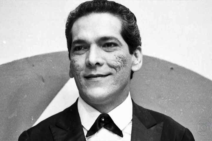 Lúcio Mauro também alcançou enorme popularidade em “Balança Mas Não Cai”, programa no qual viveu Fernandinho, um homem rico, sofisticado e educado, constantemente constrangido pelas gafes da esposa Ofélia, personagem interpretada por Sônia Mamede. A dinâmica entre os dois personagens conquistou o público e entrou para a memória afetiva da televisão brasileira. 

