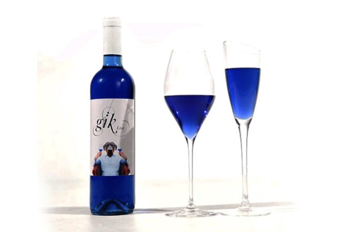 Desenvolvido por startup espanhola, vinho azul causa polêmica – Divulgação