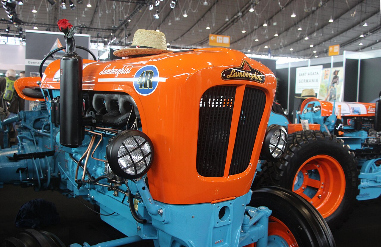 Após o conflito, fundou em 1948 a Lamborghini Trattori, empresa de tratores que prosperou no período de reconstrução econômica da Itália. O sucesso inicial lhe permitiu diversificar negócios, criando fábricas de aquecedores e sistemas de ar-condicionado.