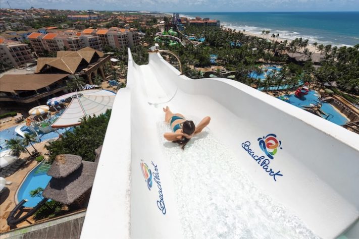 O Surreal, atração do Beach Park, foi reconhecido como a montanha-russa aquática mais alta do mundo pelo Guinness World Records - Divulgação/Beach Park