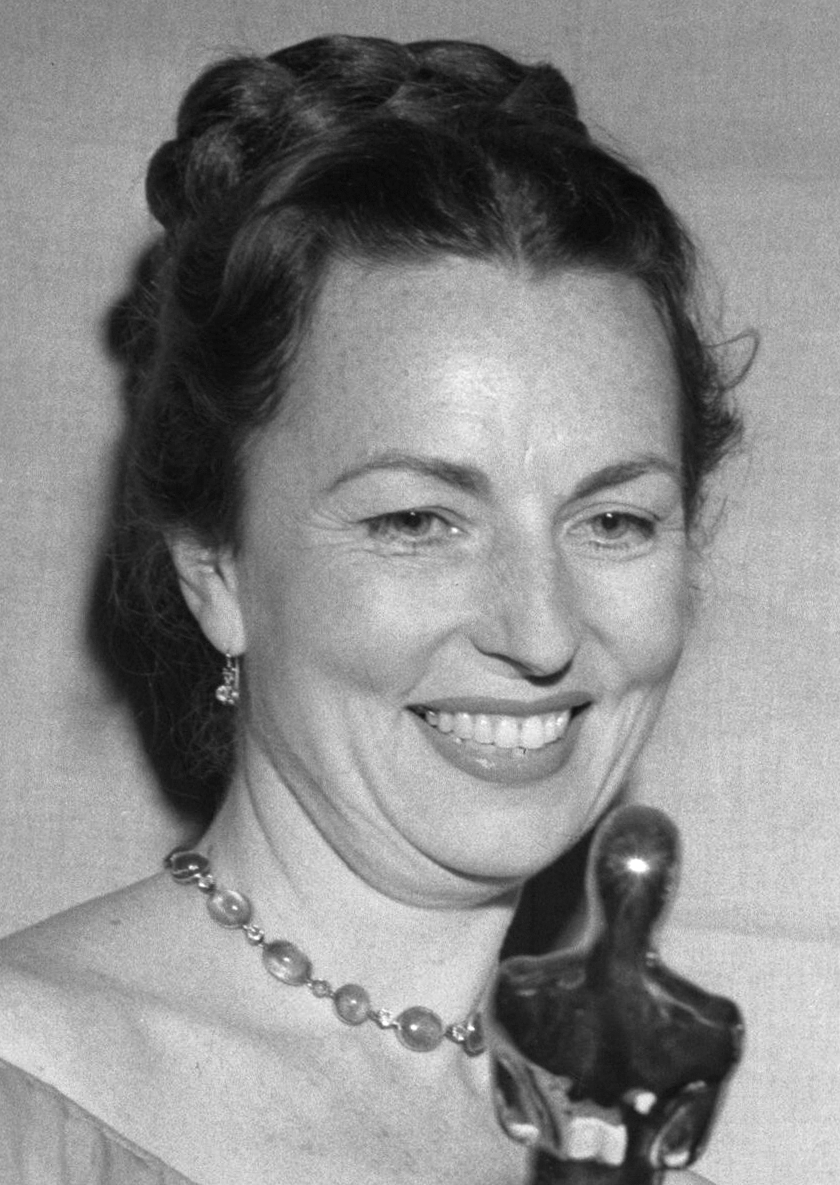 Em Hollywood, Agnes interpretou poucos papéis principais em filmes e séries, mas, mesmo assim, conseguiu ser destaque e conquistou um Emmy Awards e dois Globo de Ouros, além de ter sido indicada quatro vezes ao Oscar na categoria de Melhor Atriz Coadjuvante e mais seis vezes ao Emmy.
