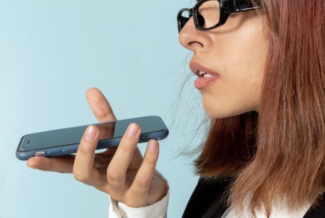 Pesquisa aponta que áudios de WhatsApp ‘irritam’ mais em países desenvolvidos; entenda