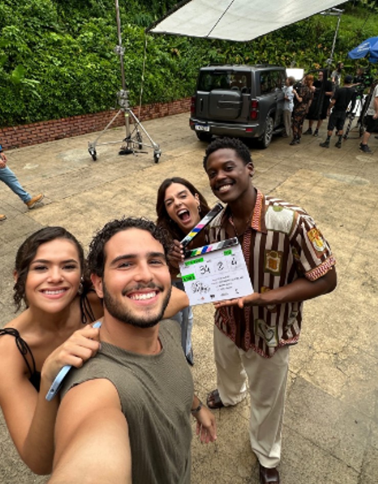 Além disso, Maisa será uma das protagonistas da comédia romântica “Case-me, Se Puder”, dirigida por Cris D'Amato. As filmagens estão sendo realizadas em Recife, e o elenco também conta com Igor Jansen, Giovanna Lancellotti, Maicon Rodrigues e Ademara. No longa, Maisa interpreta Dayanne, que forma par romântico com Matheus, personagem de Igor Jansen. A trama acompanha o casal tentando organizar o casamento dos sonhos enquanto precisa enfrentar alguns imprevistos e situações cômicas.
