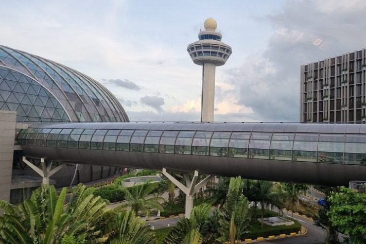 Aeroporto de Changi, Singapura - Wikimedia Commons/Sam Wilson