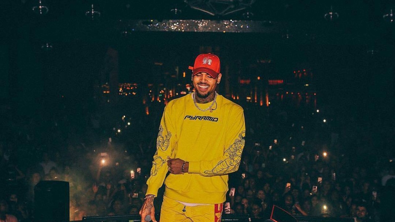 Em maio, ele lançou seu mais novo álbum. Intitulado “Brown”, o projeto, que conta com faixas como “Holy Blindfold”, “It Depends”, “Obvious” e “Fallin”, além de participações de outros artistas, como Bryson Tiller, Leon Thomas e GloRilla, estreou na sétima posição da Billboard 200. Essa é a 13ª vez que o artista aparece no Top 10 da lista dos Estados Unidos. Ademais, o álbum teve mais de 60 milhões de reproduções nos serviços de streaming de música em apenas uma semana. Além disso, Chris Brown ta
