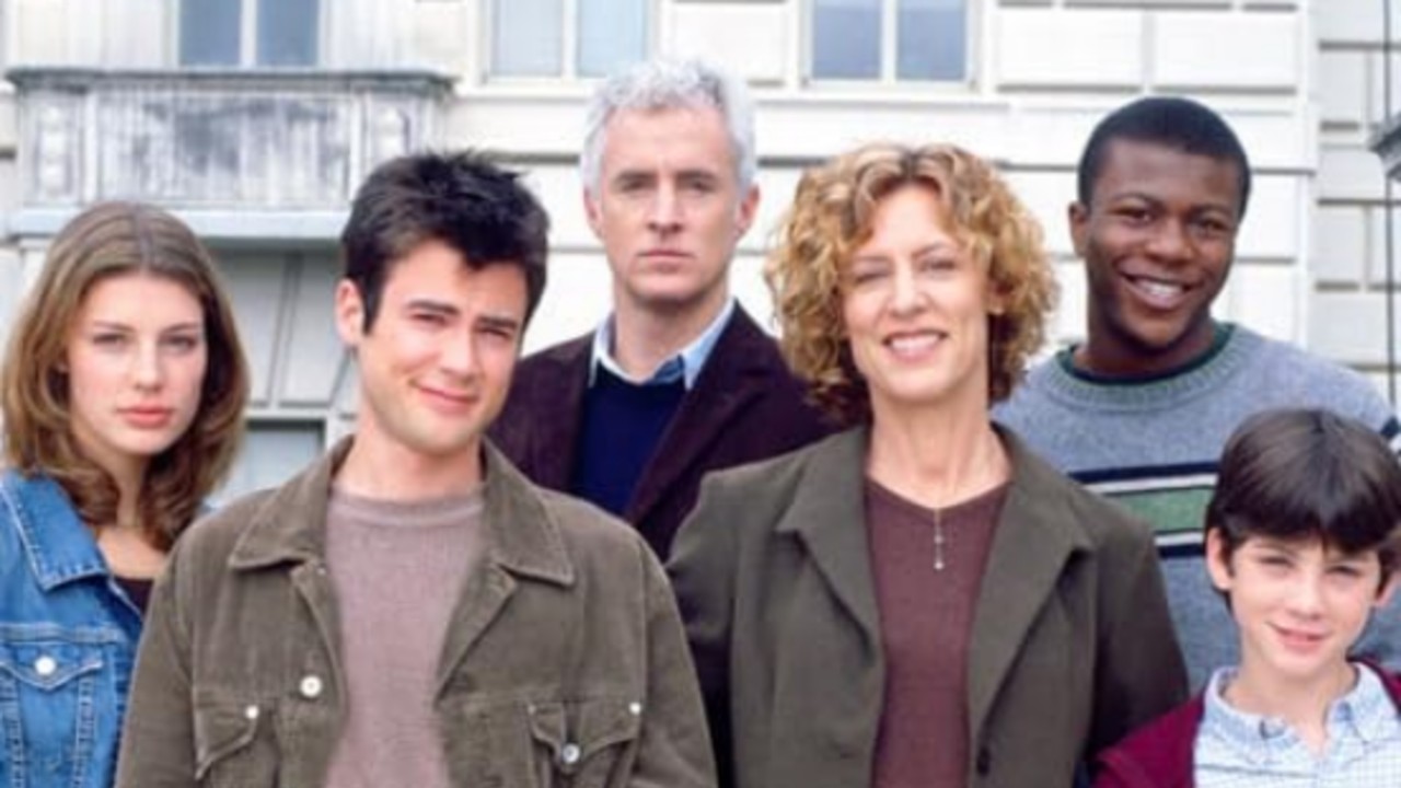 Logo depois, em 2004, ele foi escalado como protagonista na aclamada, porém curta, série dramática da The WB, 