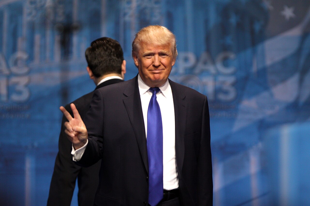 Segundo o professor Carlos Gustavo Poggio, especialista em política externa norte-americana para a América Latina, é possível que o governo Trump utilize instrumentos semelhantes aos empregados em sanções internacionais recentes, como aconteceu com a Lei Magnitsky.