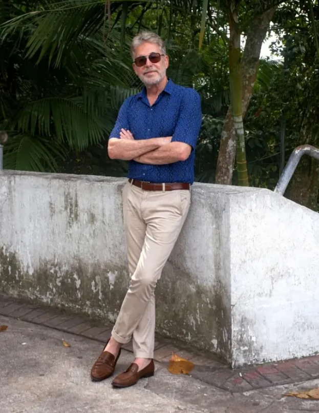Edwin Luisi é descendente de italianos. Em relação à sua formação acadêmica, estudou na tradicional Escola de Arte Dramática da Universidade de São Paulo (USP), uma das universidades mais importantes do país. Também se dedicou aos estudos de História da Arte.
