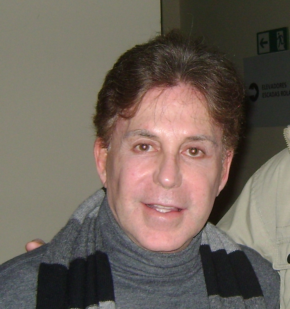 Edwin estreou em novelas na Rede Tupi, em 1972, em “Camomila e Bem-Me-Quer”, como Renato. Depois, voltou a aparecer em uma novela três anos mais tarde, em 1975, como Gil, em “Vila do Arco”. Ainda esteve em mais uma novela na Rede Tupi, em 1976, antes de ser contratado pela TV Globo.
