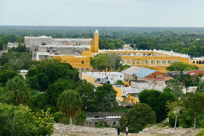Izamal, a 'Cidade Amarela' do México | Flickr - Bruno Rijsman