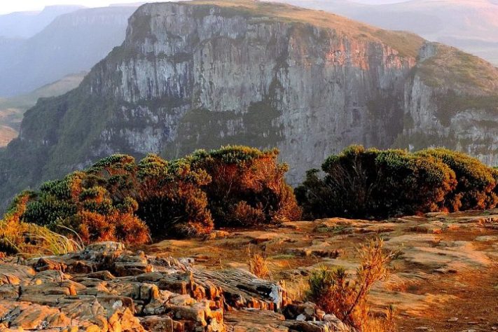 Serra do Corvo Branco - Wikimedia Commons/EDI GALVANI ULIANO
