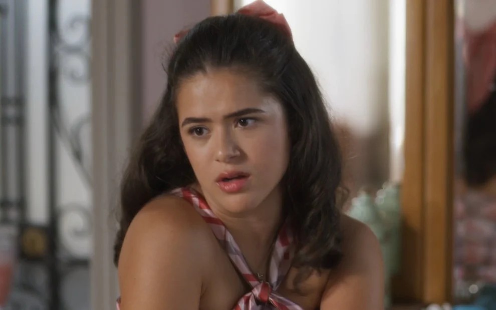 Em 2024, estreou na TV Globo na novela das 6 “Garota do Momento”, como Beatriz Alencar, conhecida como Bia, sua primeira vilã em novelas. Na trama, Bia é criada como filha de Clarice, personagem de Carol Castro, no lugar de Beatriz, personagem de Duda Santos e protagonista da novela.
