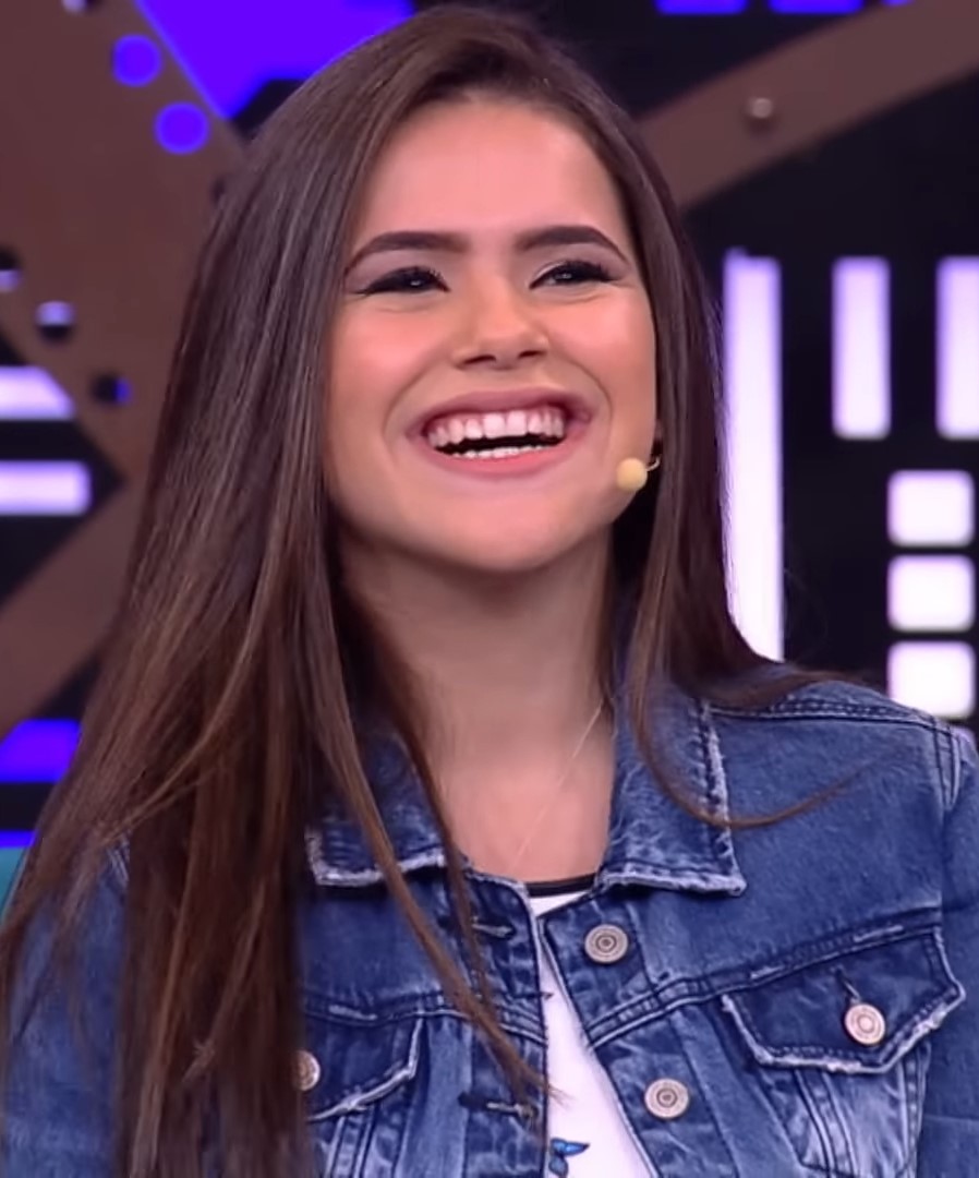 Saiba mais sobre a trajetória de Maisa da Silva Andrade. Nascida no dia 22 de maio de 2002, em São Bernardo do Campo, ela é uma apresentadora e atriz conhecida desde criança por suas interações virais com o apresentador Silvio Santos, por apresentar diversos programas infantis do SBT e por atuar em novelas de sucesso, como “Carrossel”.
