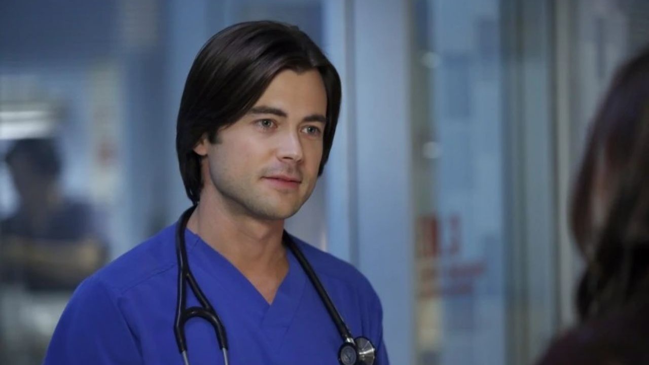 Depois, Matt Long foi escalado por Shonda Rhimes para fazer parte do elenco recorrente de 