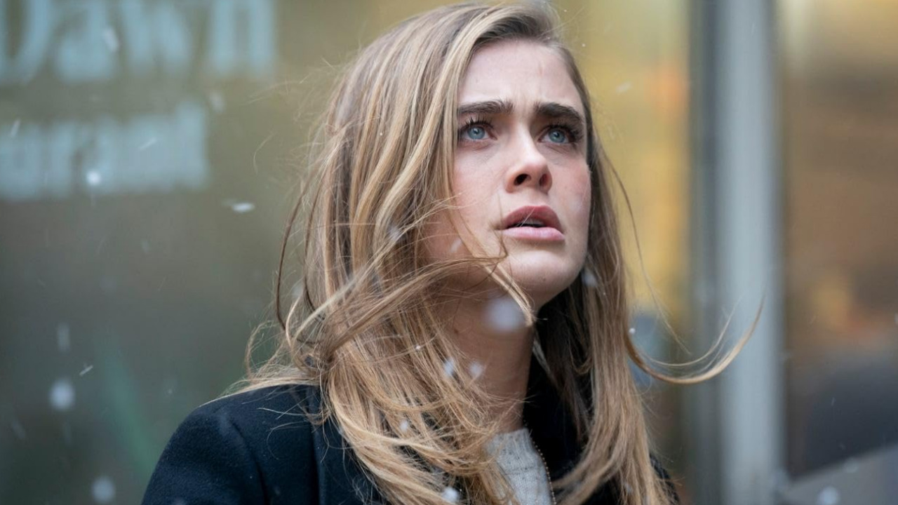 No centro da história estão os irmãos Stone. Michaela Stone, vivida por Melissa Roxburgh, era policial antes do desaparecimento do voo e namorava o colega de profissão Jared Vasquez. Ao longo da trama, ela precisa lidar com diversos desafios e dilemas, como os “chamados” e um triângulo amoroso.
