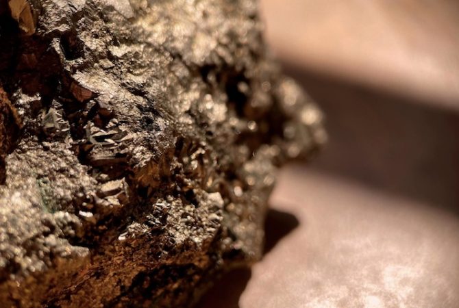 Reserva subterrânea descoberta na China pode ter até 1.000 toneladas de ouro