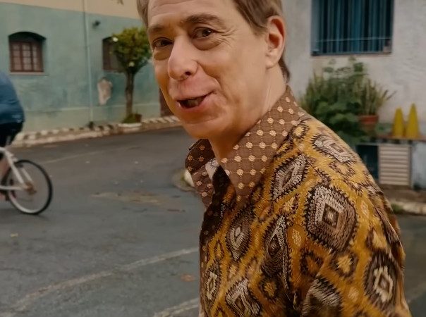 Pedro Cardoso revive Agostinho Carrara em campanha após 12 anos