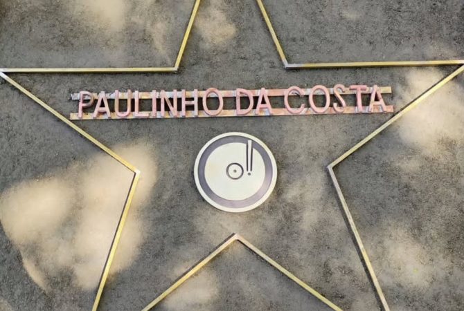 Histórico: Paulinho da Costa ganha estrela e torna-se único brasileiro na Calçada da Fama