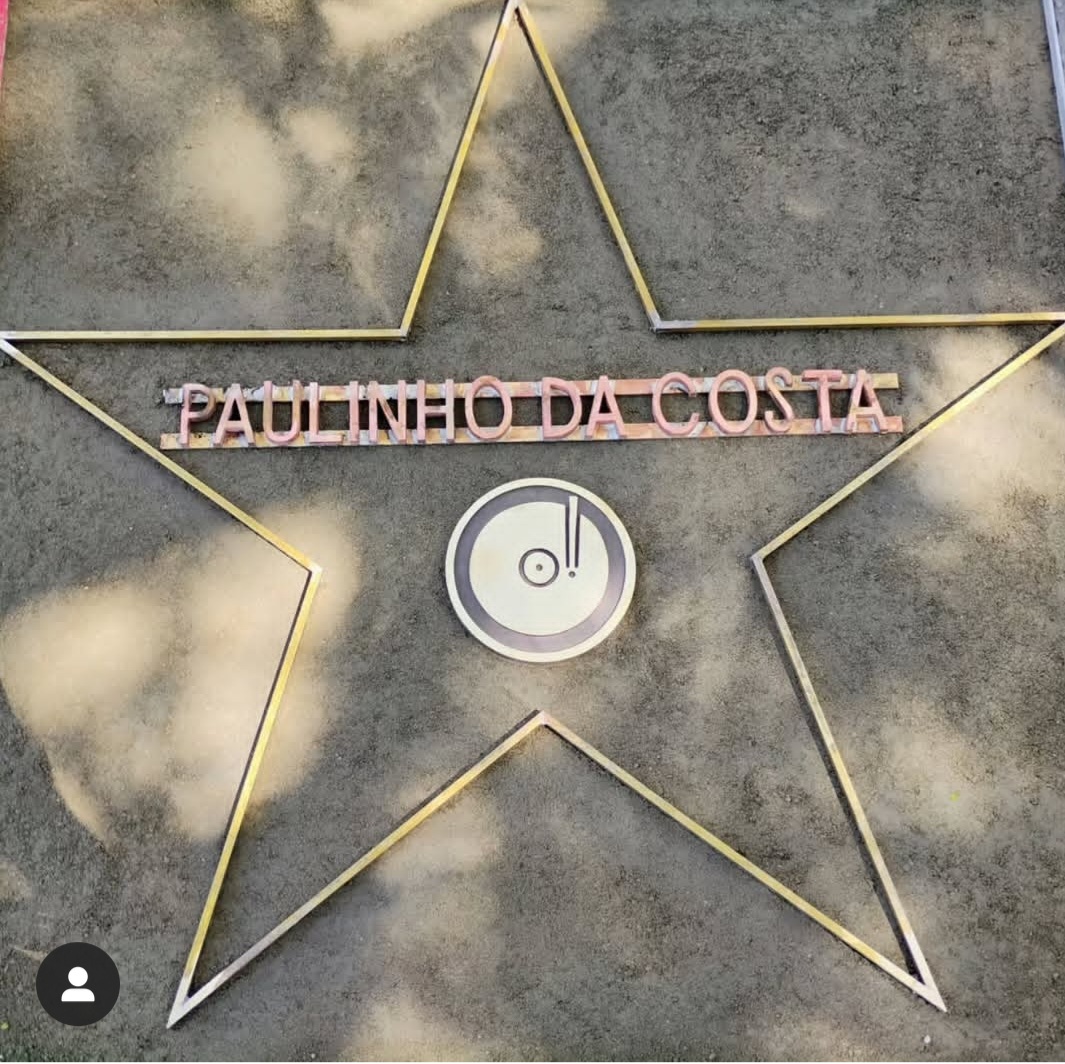 A cerimônia em maio destacou a trajetória do artista. Radicado nos Estados Unidos desde os anos 1970, ele participou de mais de 6 mil gravações ao lado de cerca de 900 artistas, incluindo Michael Jackson, Madonna e Celine Dion.
