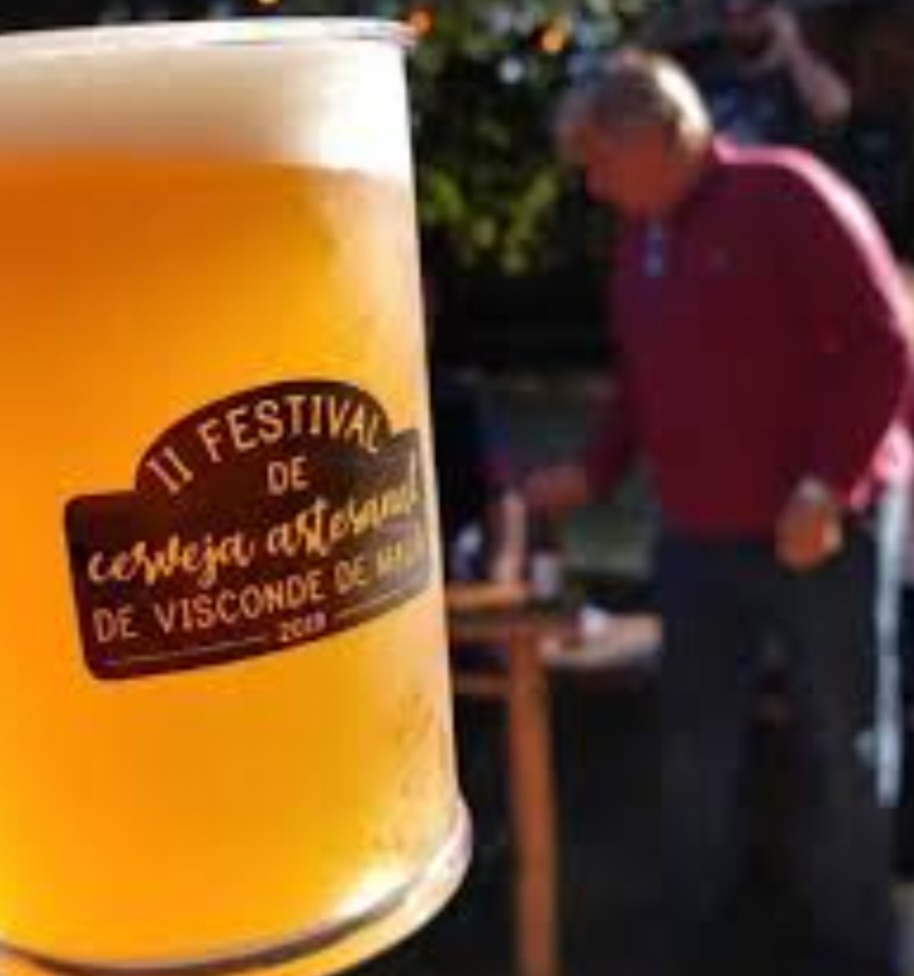 A programação do festival contará com mais de 100 torneiras de cervejas artesanais, além de apresentações musicais, gastronomia regional e outras bebidas produzidas na região serrana. O evento acontece das 12h às 22h e deve movimentar hotéis, pousadas e restaurantes da cidade turística