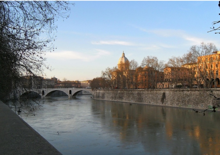 O bairro de Trastevere é considerado um dos mais tradicionais e visitados de Roma. O nome vem da expressão latina “Trans Tiberim”, usada para indicar a área localizada além do rio Tibre, que corta a capital italiana desde a Antiguidade. -  (crédito: Pixabay)