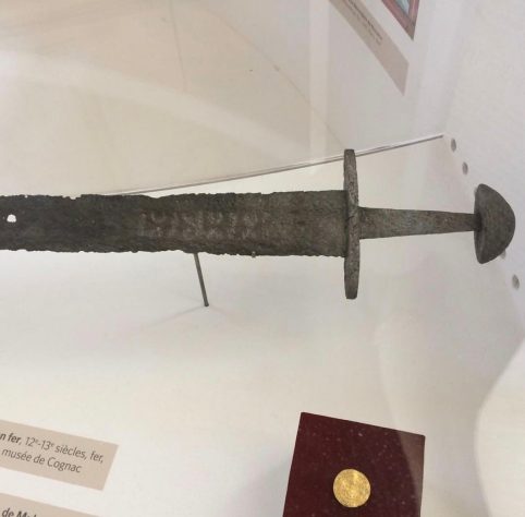 Espadas Ulfberht, Vikings - Reprodução/Instagram