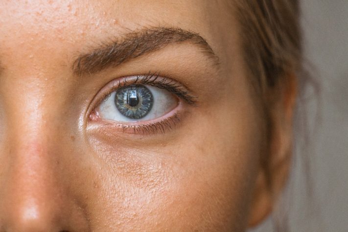 Olhos, mulher - Amanda Dalbjörn/Unsplash