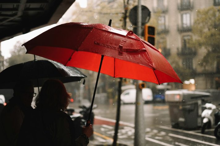 Guarda-chuva - Lala Azizli/Unsplash
