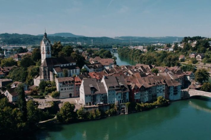 Laufenburg, Suíça - Pexels/Julien Goettelmann