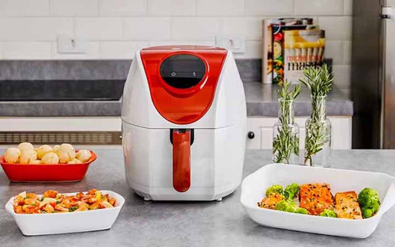Cada vez mais presentes nas cozinhas, as air fryers conquistaram popularidade pela praticidade. O preparo com pouco ou nenhum óleo atrai quem busca refeições mais rápidas e leves no dia a dia. -  (crédito:  Divulgação)