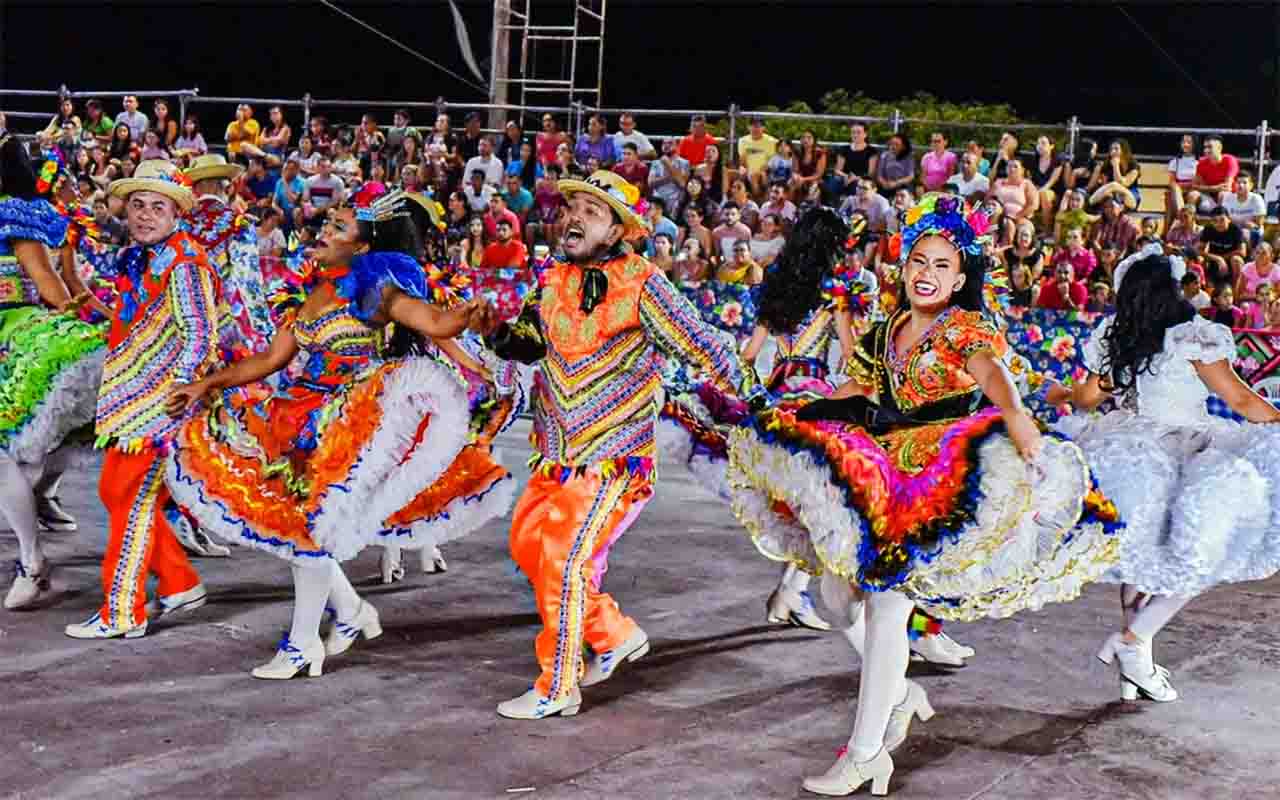 As festas de rua lideram as intenções de participação, com 44% das citações  -  (crédito:  Divulgação)