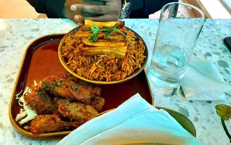 Arroz Jollof, tradicional na África