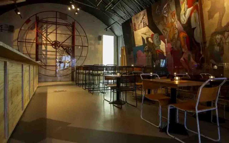 Mark Zuckerberg constrói bunker de R$ 1,3 bilhão