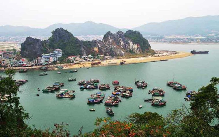 Baía Bai Tu Long, Vietnã - Reprodução do Flickr Northern Adventures