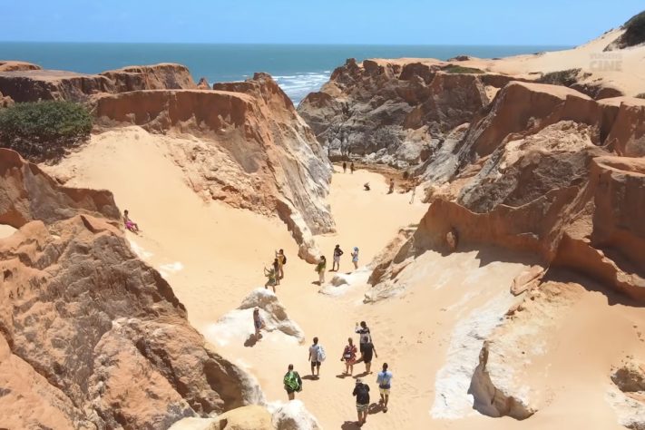 Canoa Quebrada, Aracati, Ceará – Reprodução/YouTube Viagens Cine