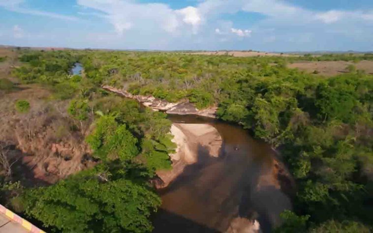Maior cratera de meteoro fica no Brasil - Domo de Araguainha