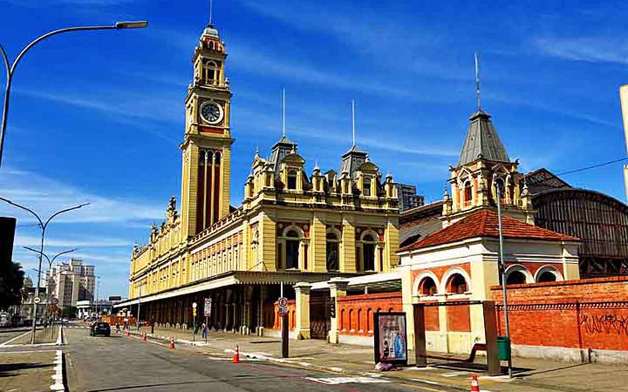 Estação da Luz, SP - Estações de trem mais bonitas do brasil - Madmarcelomad /Wikimédia Commons