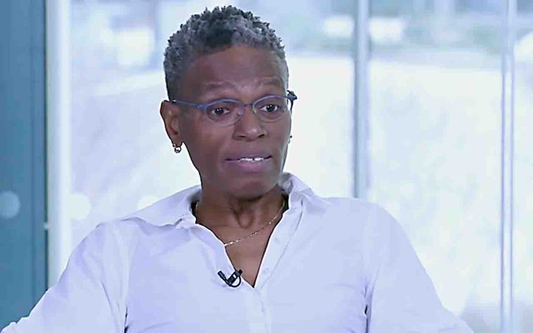 Ijeoma Uchegbu mulher viveu em abrigo para moradores de rua e se tornou uma cientista prestigiada - Reprodução/YouTube