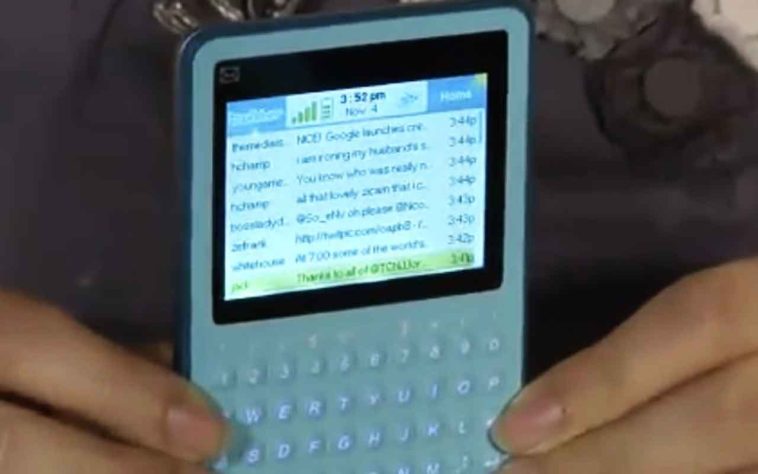 Twitter Peek, aparelho portátil lançado em 2009 e que ficou no mercado por somente um ano - Reprodução