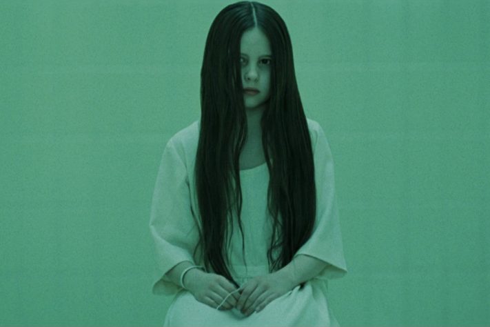 Daveigh Chase em 'O Chamado' (2002) – Reprodução