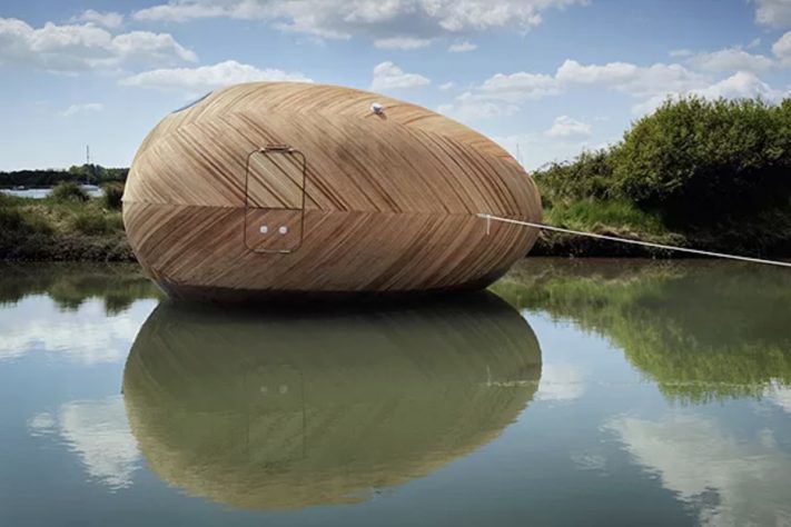 Exbury Egg, artista viveu dentro de ovo flutuante para acompanhar mudanças climáticas na Inglaterra – Divulgação