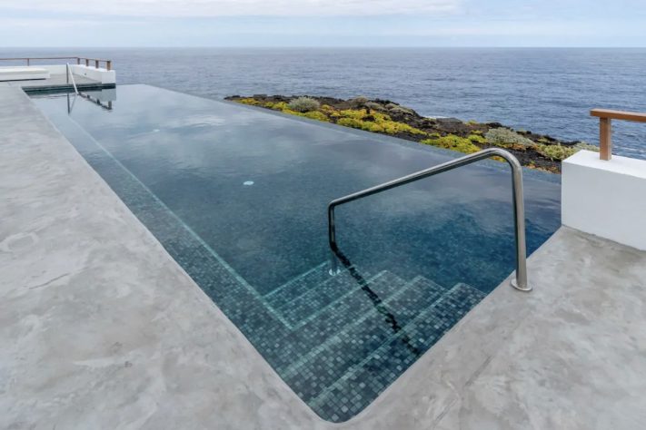 Farol abandonado nas em La Palma, nas Ilhas Canárias, vira hotel de luxo – Divulgação/Floatel