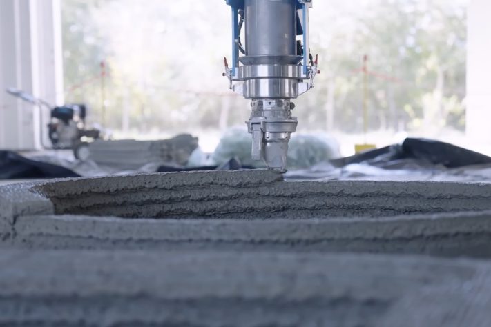 Impressora 3D capaz de imprimir casas de 120 m² em 48 horas chega à América Latina – Divulgação/Grondplek