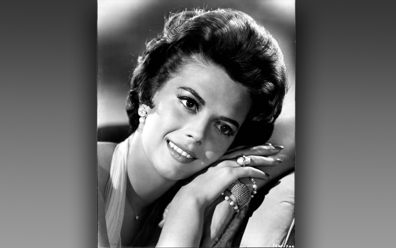 Natalie cresceu com o reconhecimento pelo talento, mas sempre elogiada também pela beleza. Antes dos 25 anos, Natalie já havia concorrido 3 vezes ao Oscar.