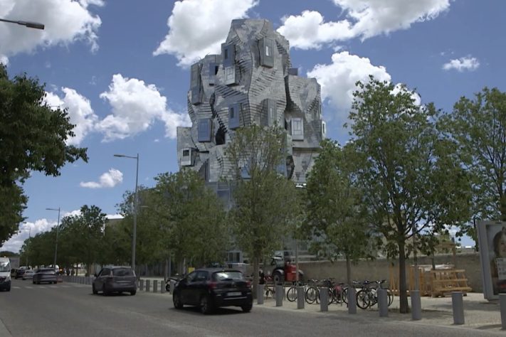 LUMA Arles, edifício na França ganha fachada feita com sal, material conhecido por danificar construções – Reprodução/YouTube DW Euromaxx
